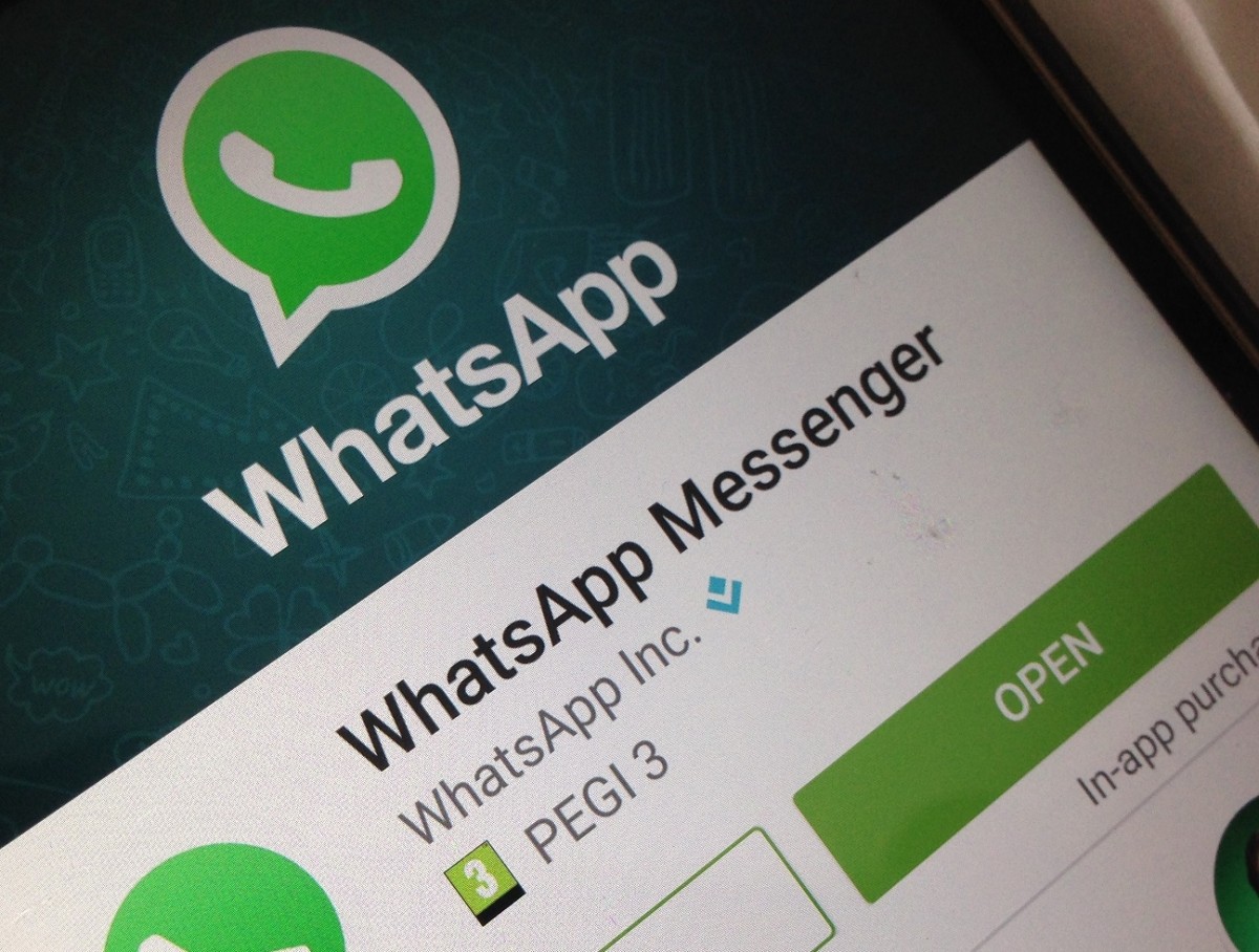 2 methods to hack WhatsApp Messages without access phone