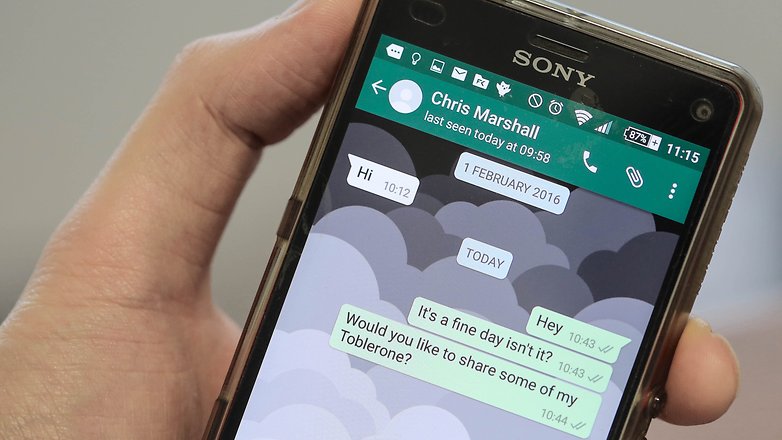 Get the Way to Track someone's WhatsApp Messages of Others 